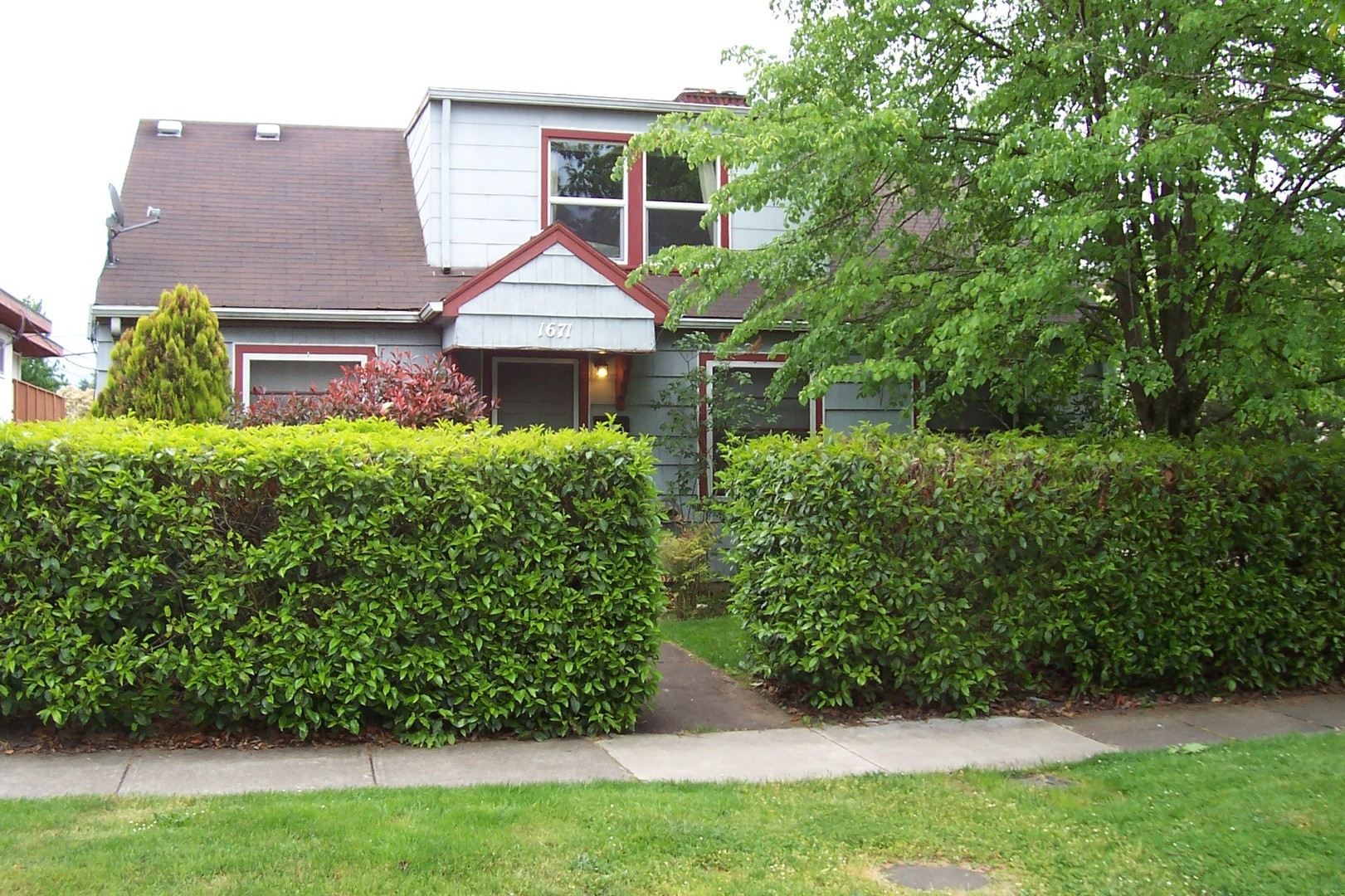 1671 Mill St unit Upper – photo 1