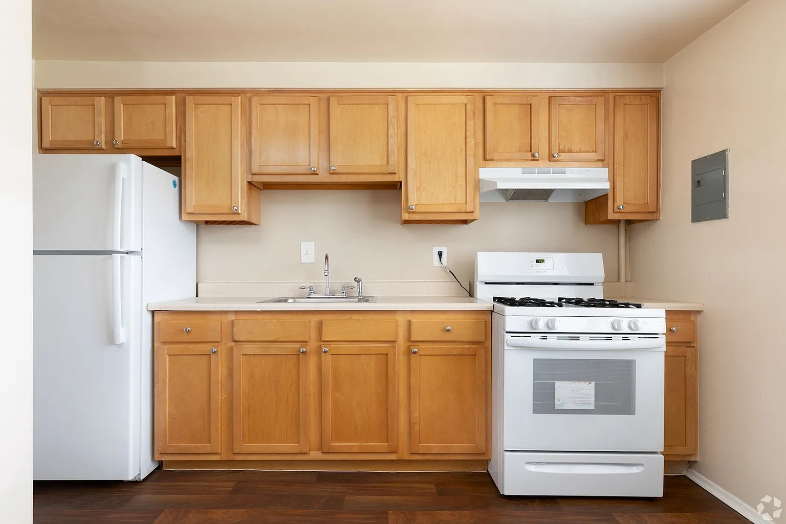 Riverview Townhomes – photo 1
