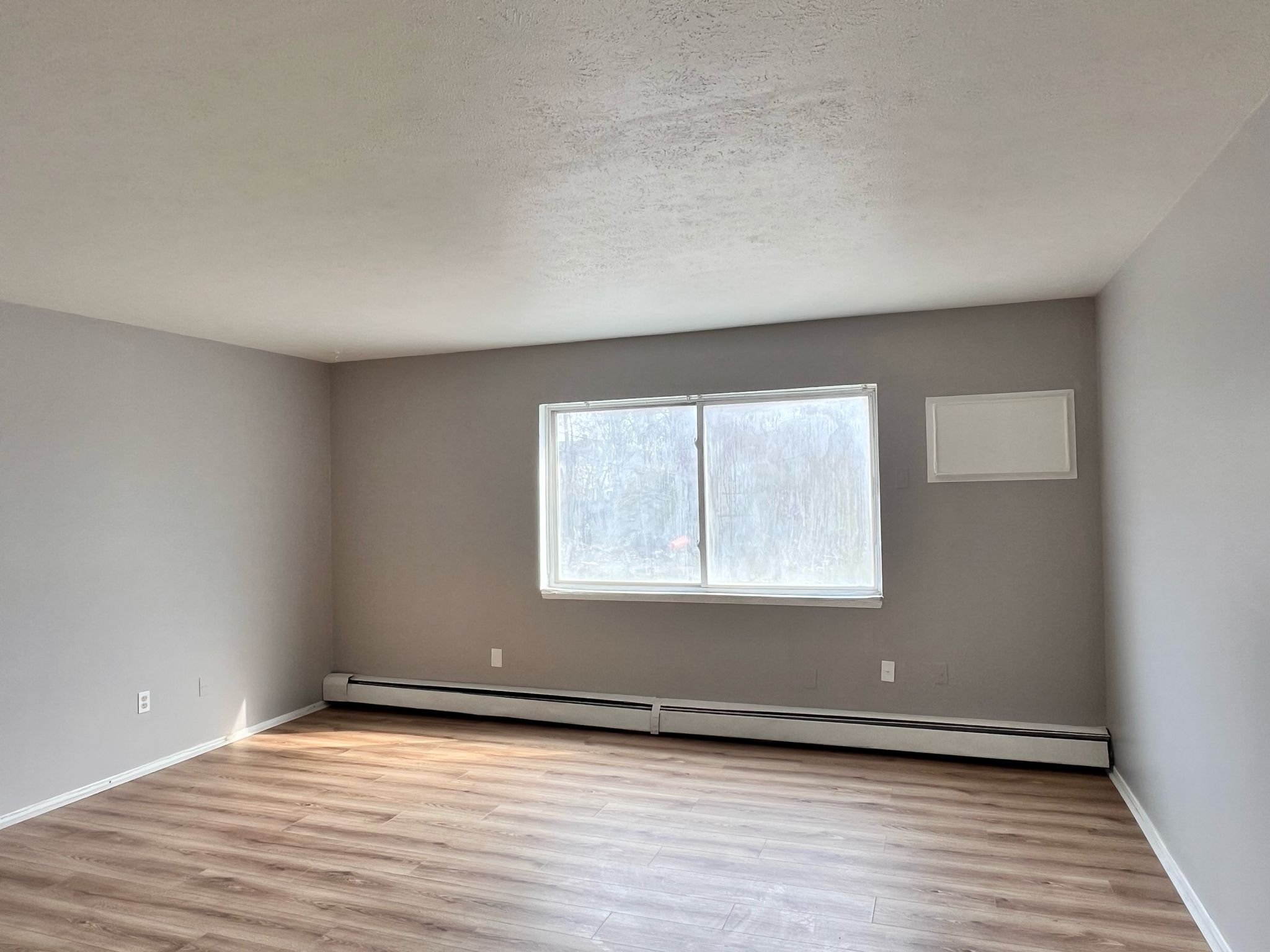 3265 E 143rd St unit 208 – photo 2
