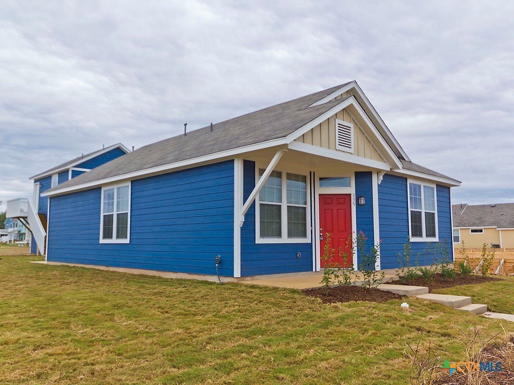 335 Rachel St #MAINHOUSE – photo 3