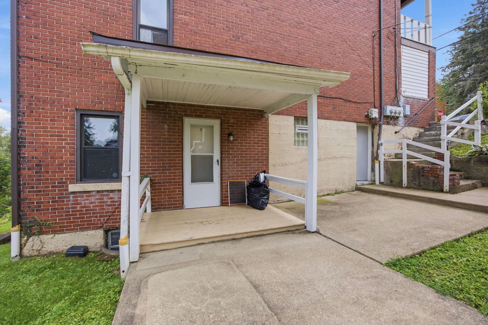 3185 Glendale Ave unit Unit 3 – photo 2