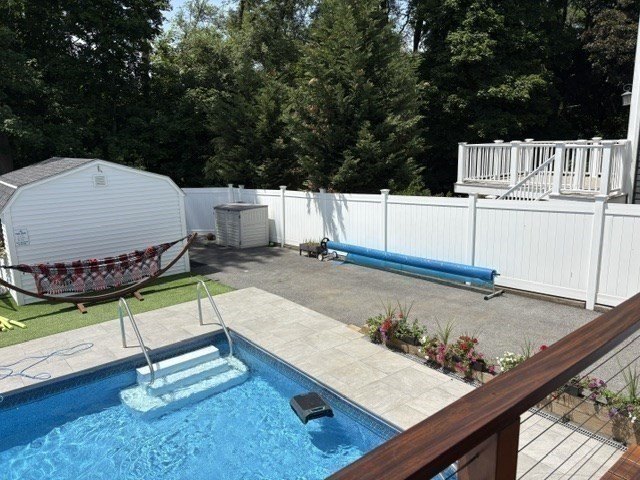 15 Campbell Rd – photo 5