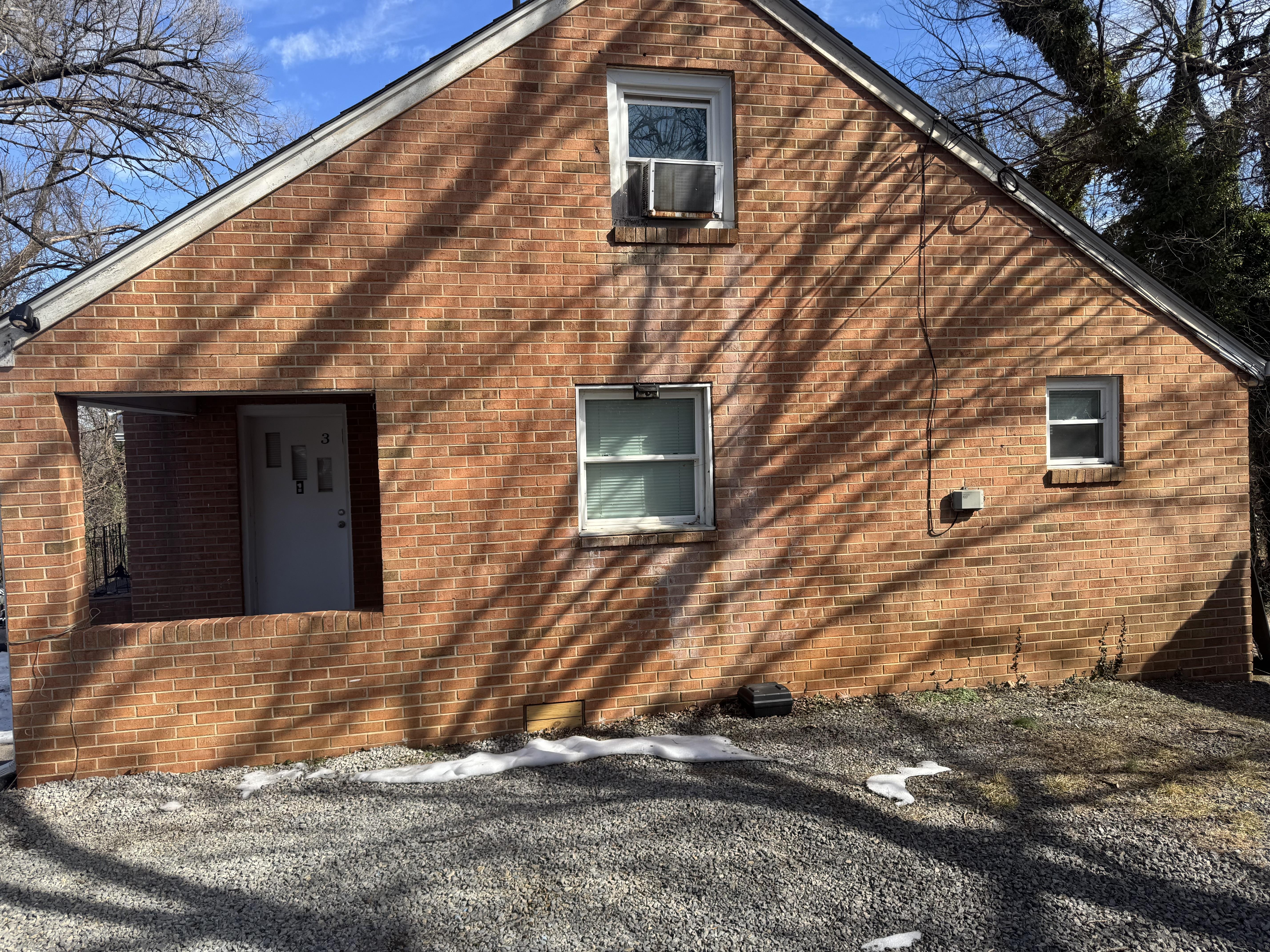 603 Strand Rd NE unit 3 – photo 2