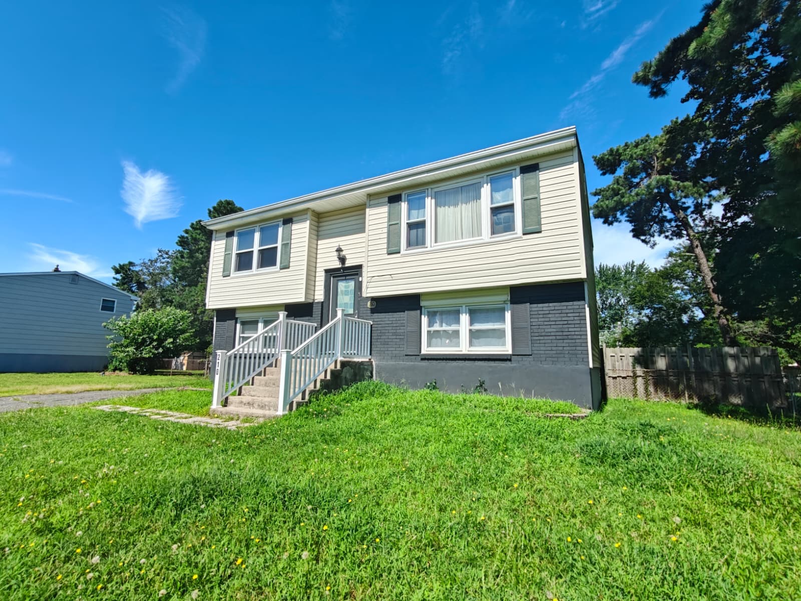 210 Valley Rd – photo 1