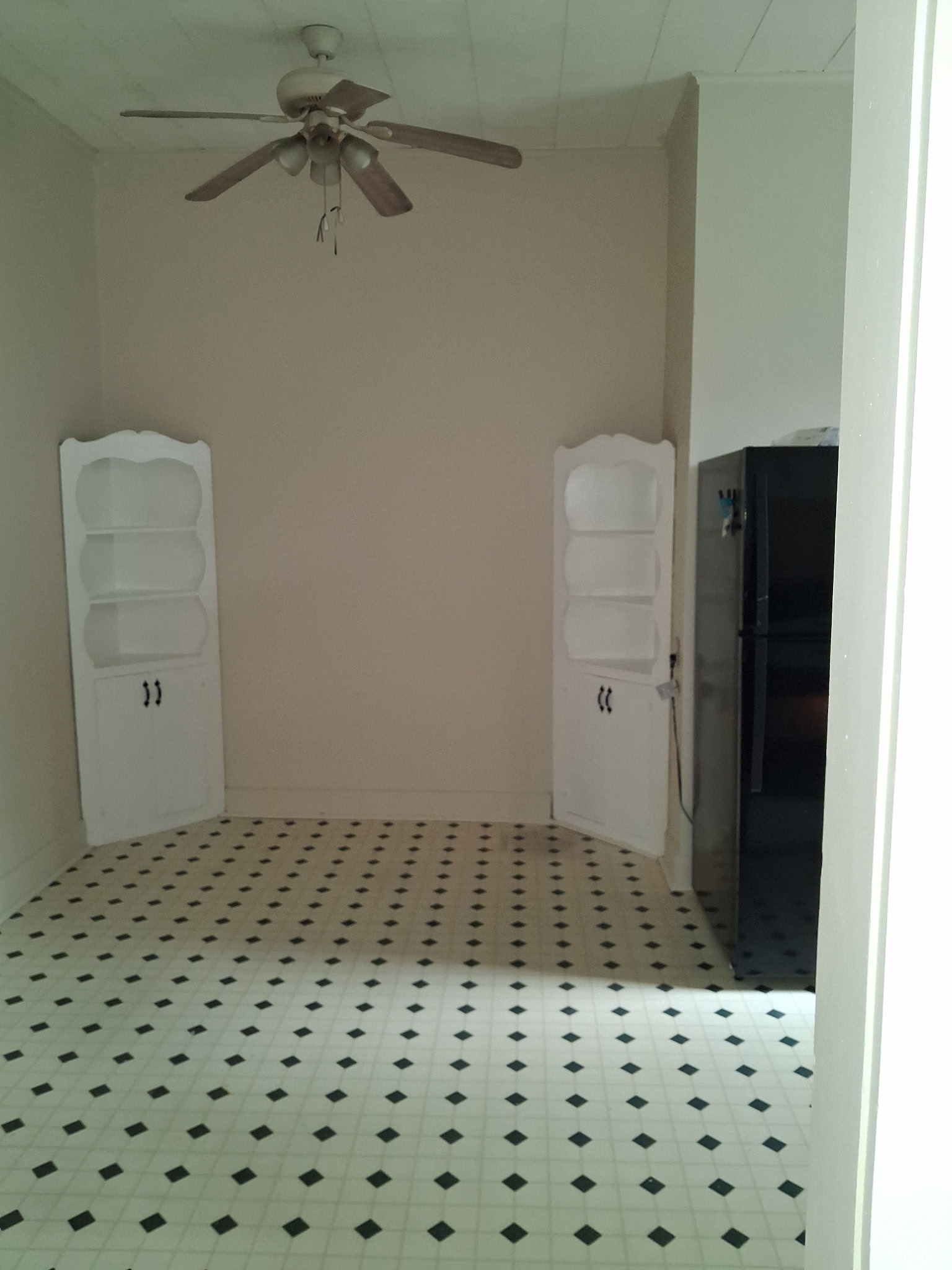 505 E Locust St unit A – photo 3