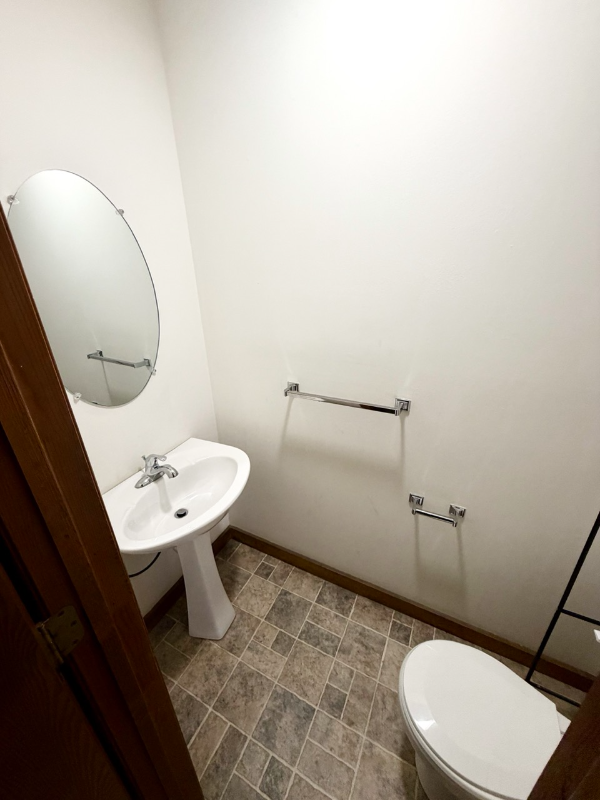 22 Vosburgh Rd – photo 5