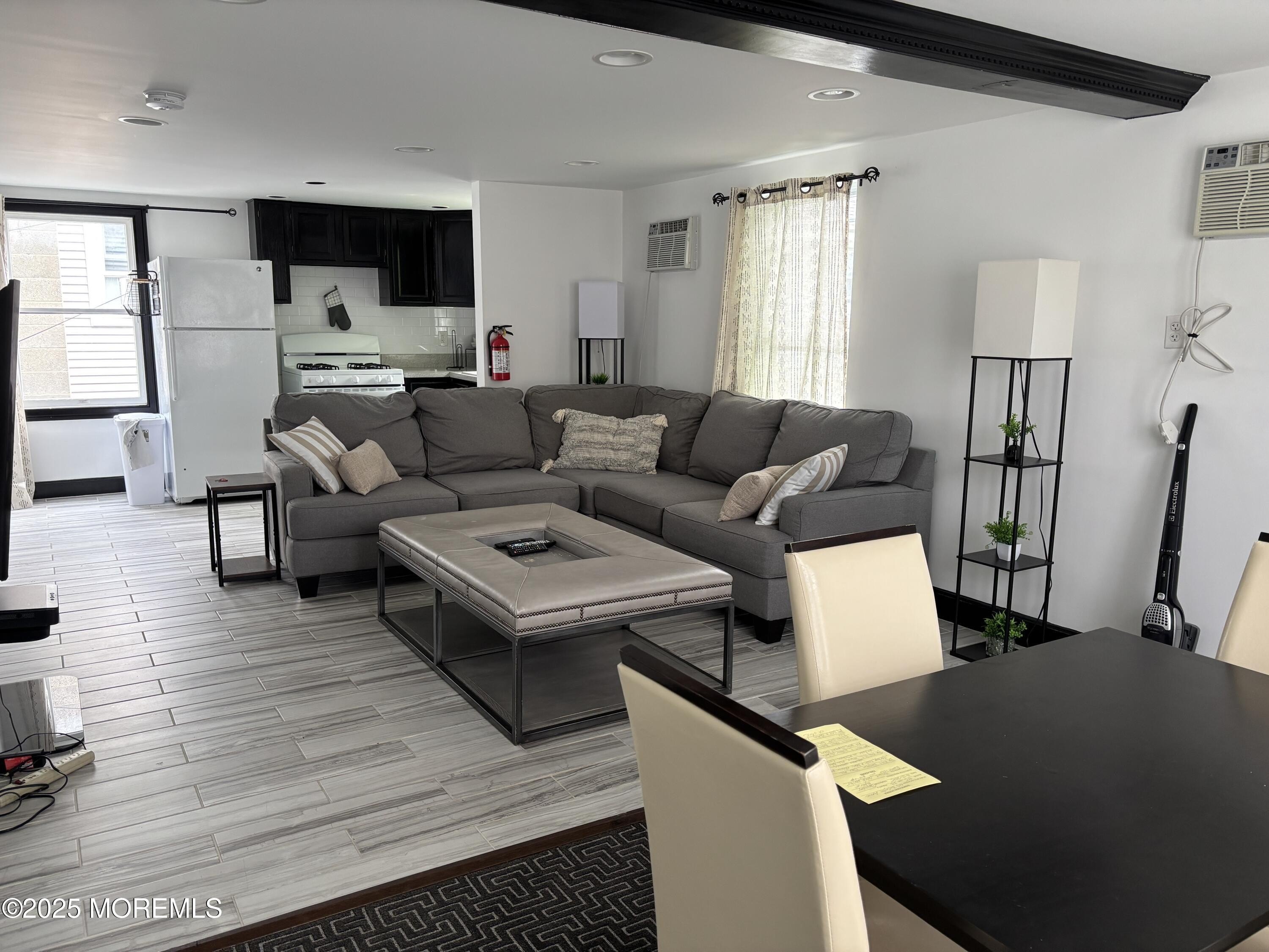 410 Burlington Ave #REAR – photo 2