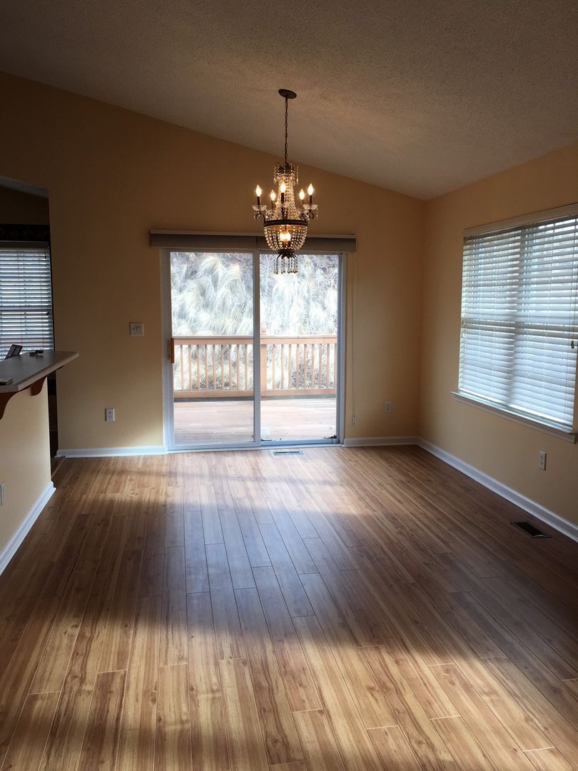 88 E Danbury Ln – photo 4