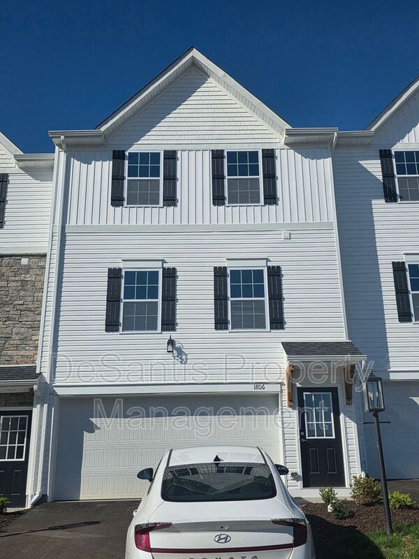 1806 Canterbury Dr – photo 2