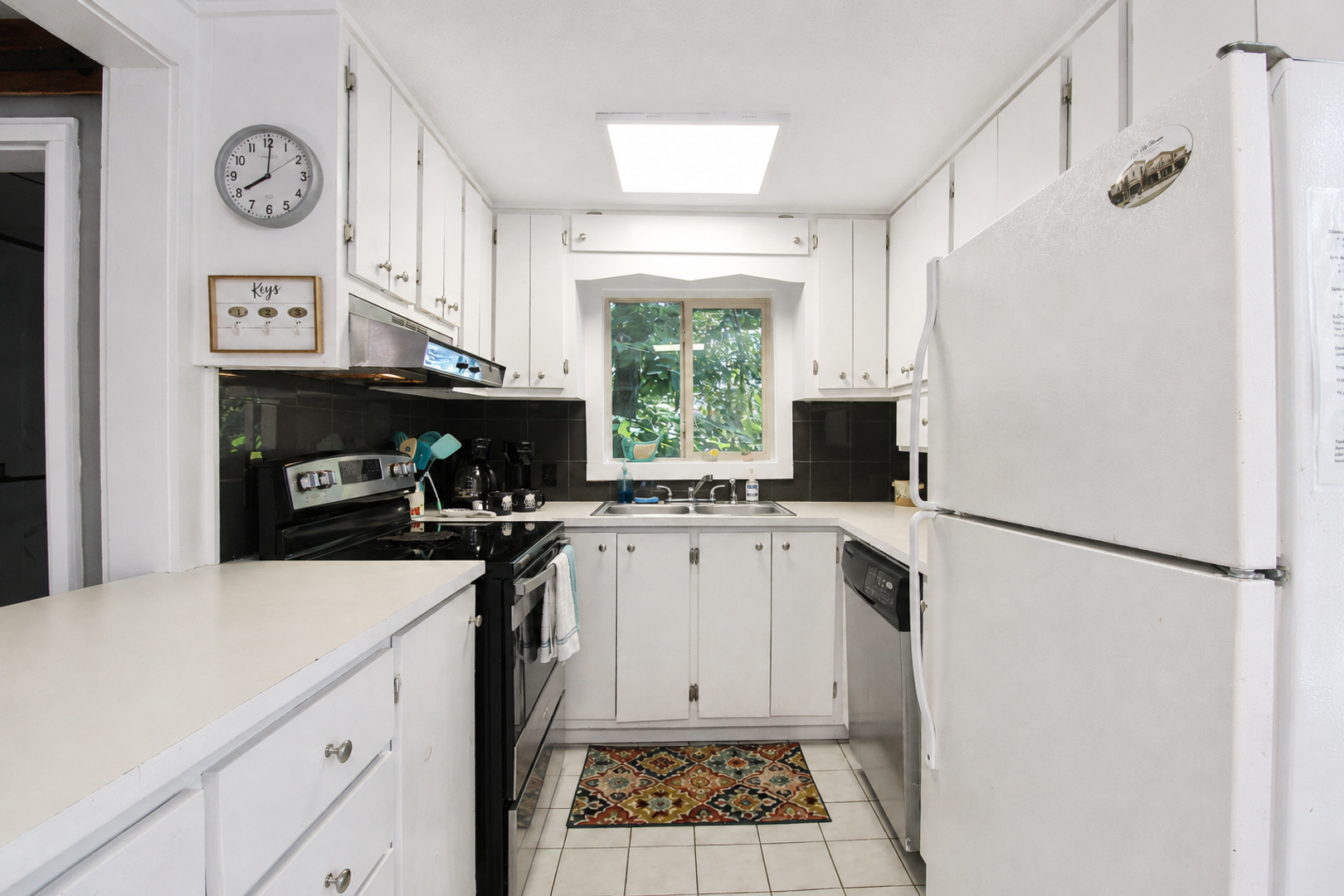 8045 Sarah Thomas Rd – photo 4