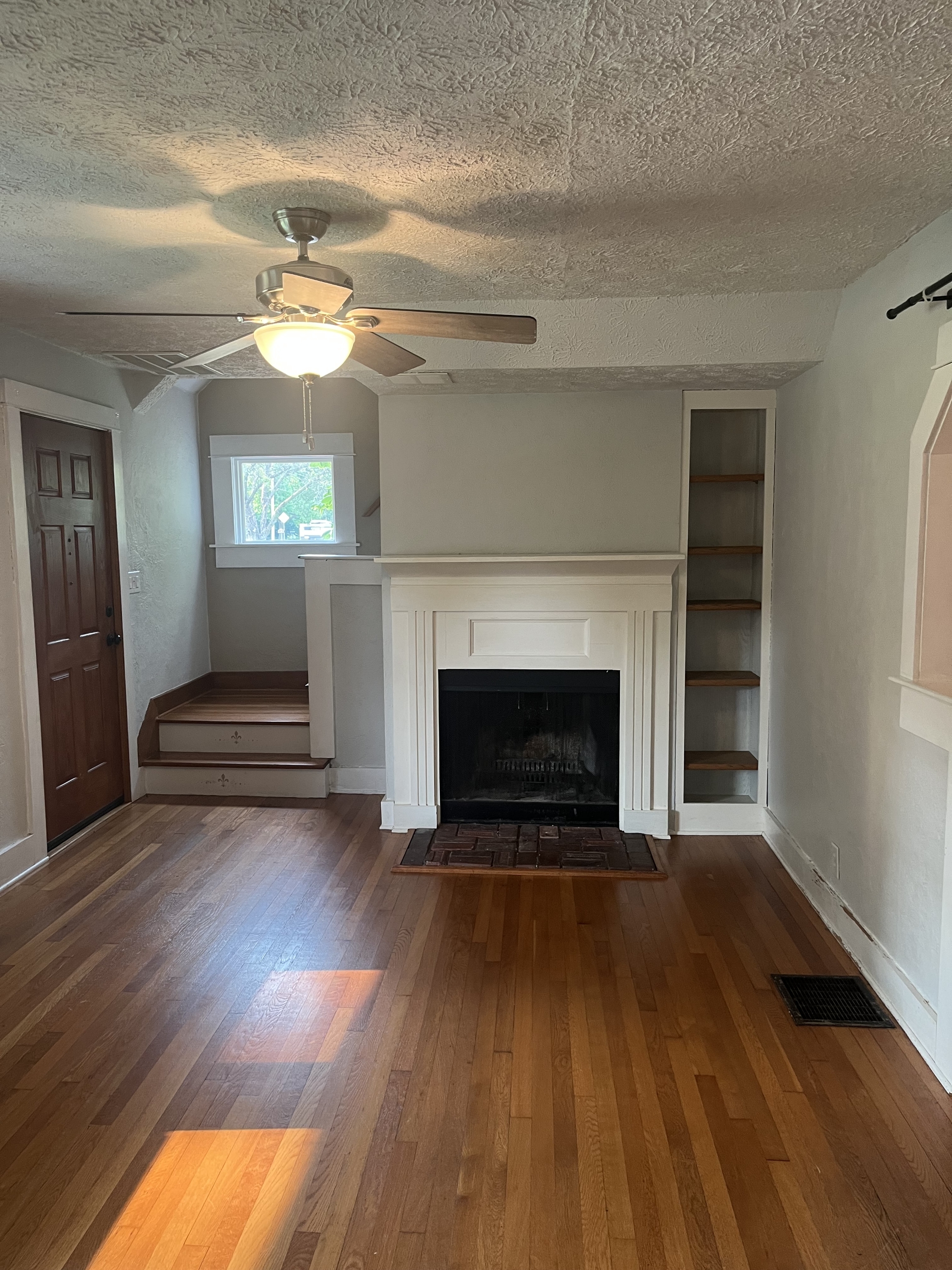 1668 N Longview St – photo 1