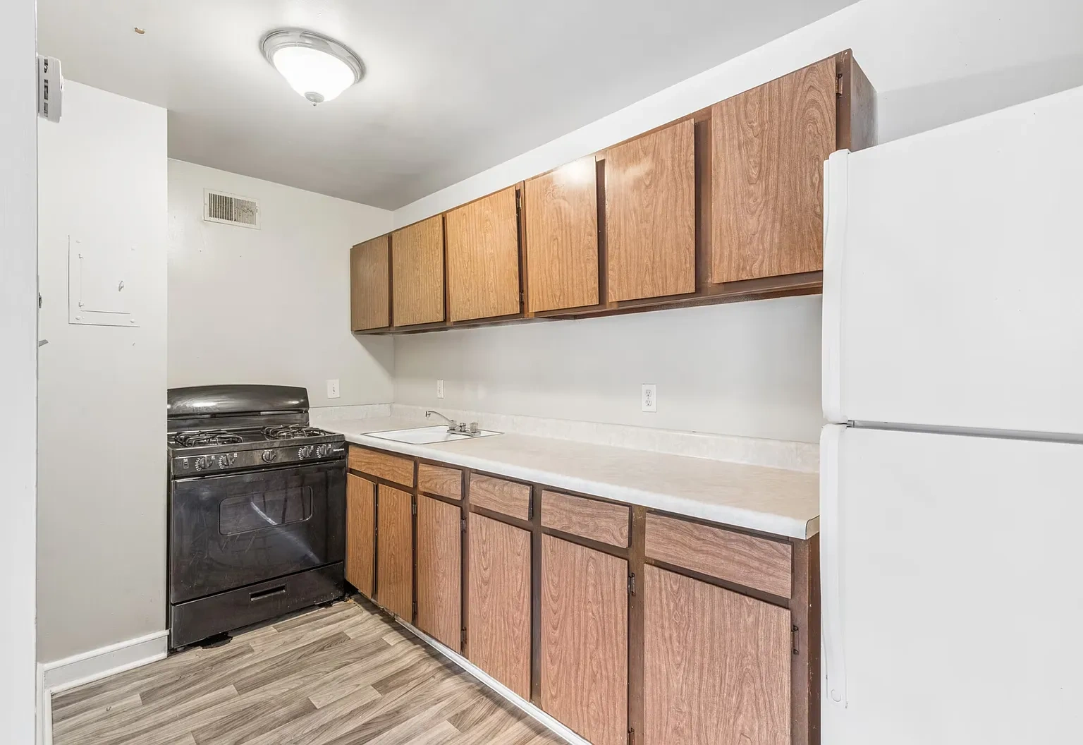 404 Homes – photo 5