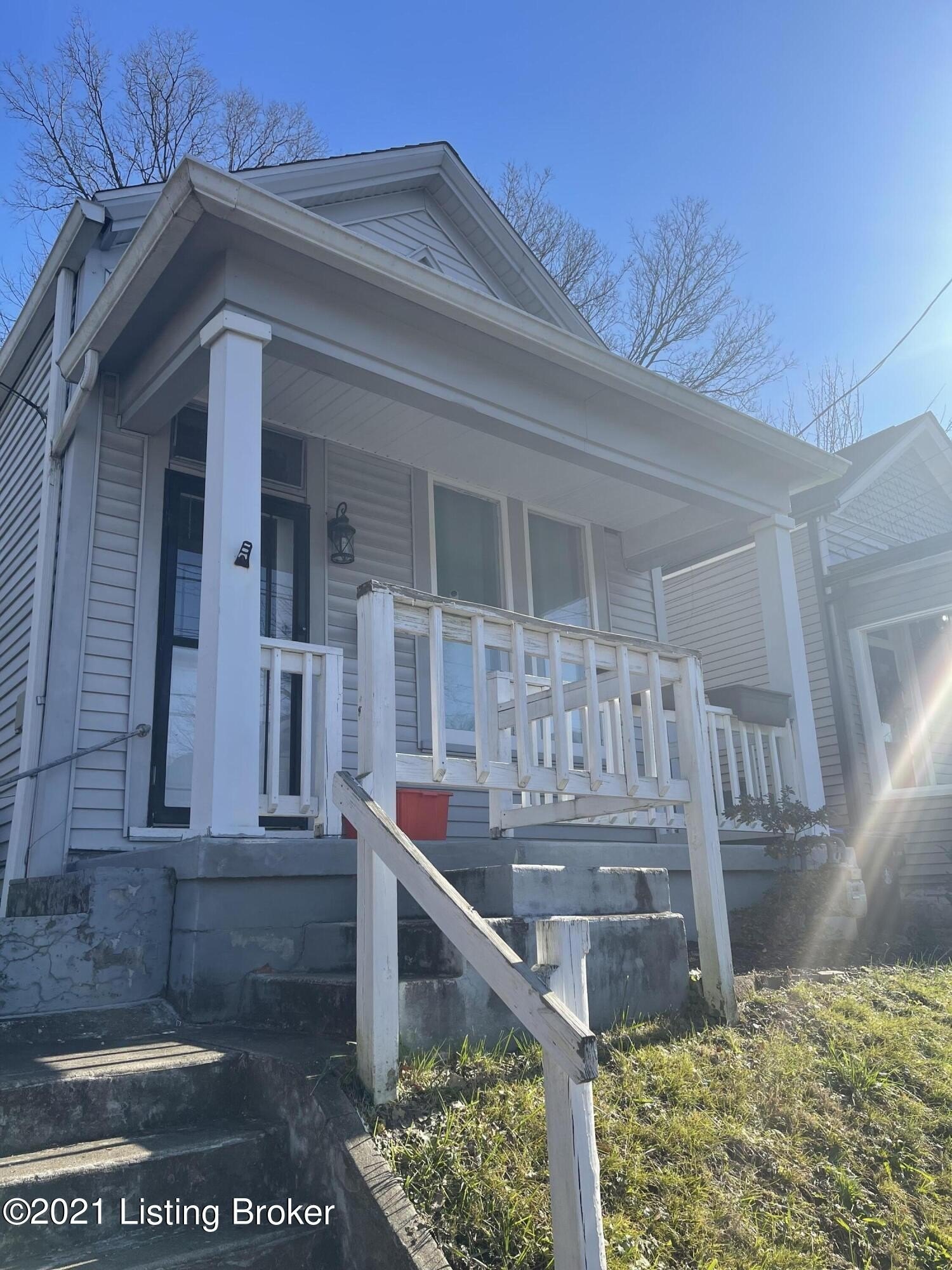 125 N Jane St – photo 3