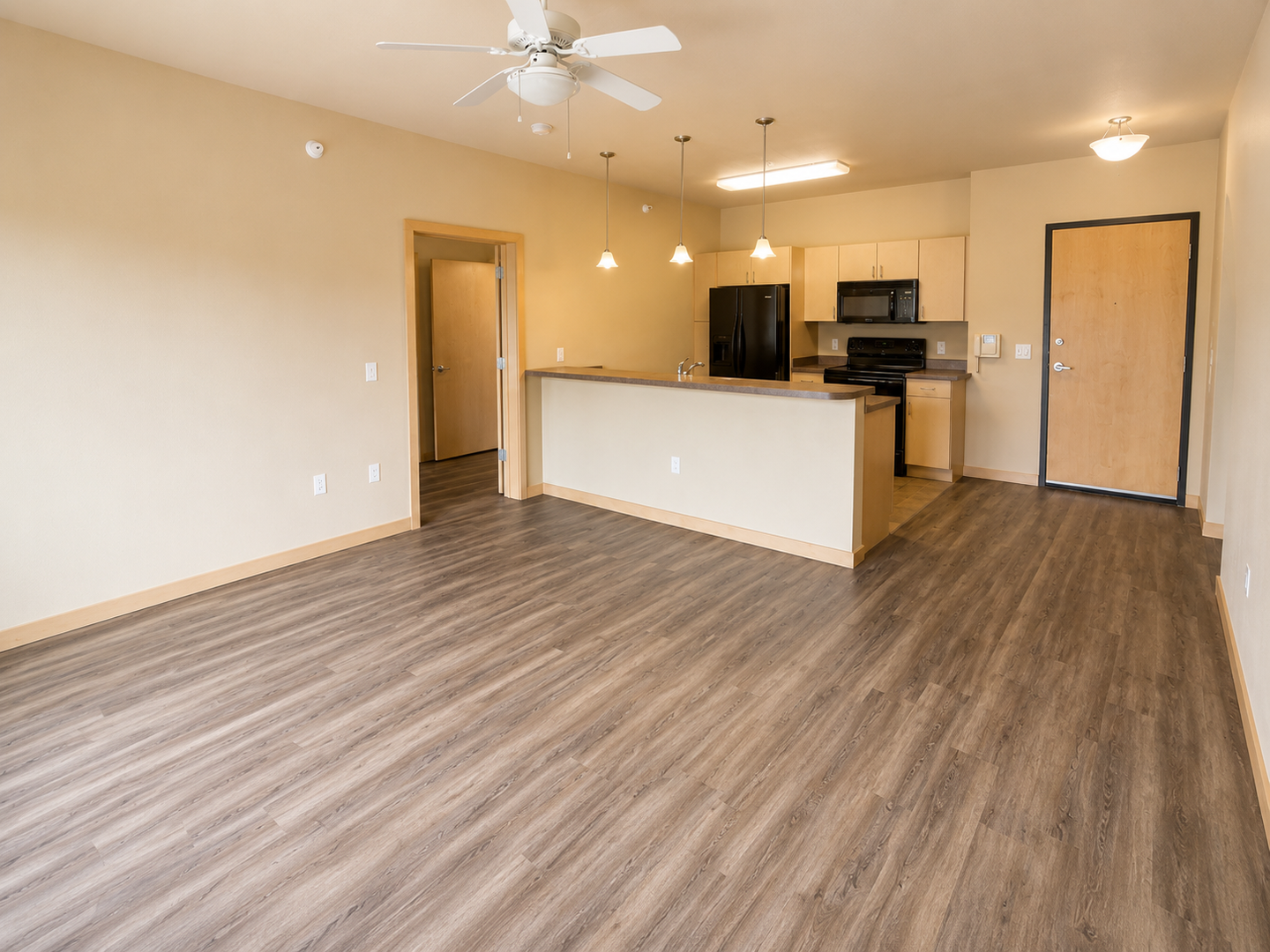 301 Cannery Square – photo 3