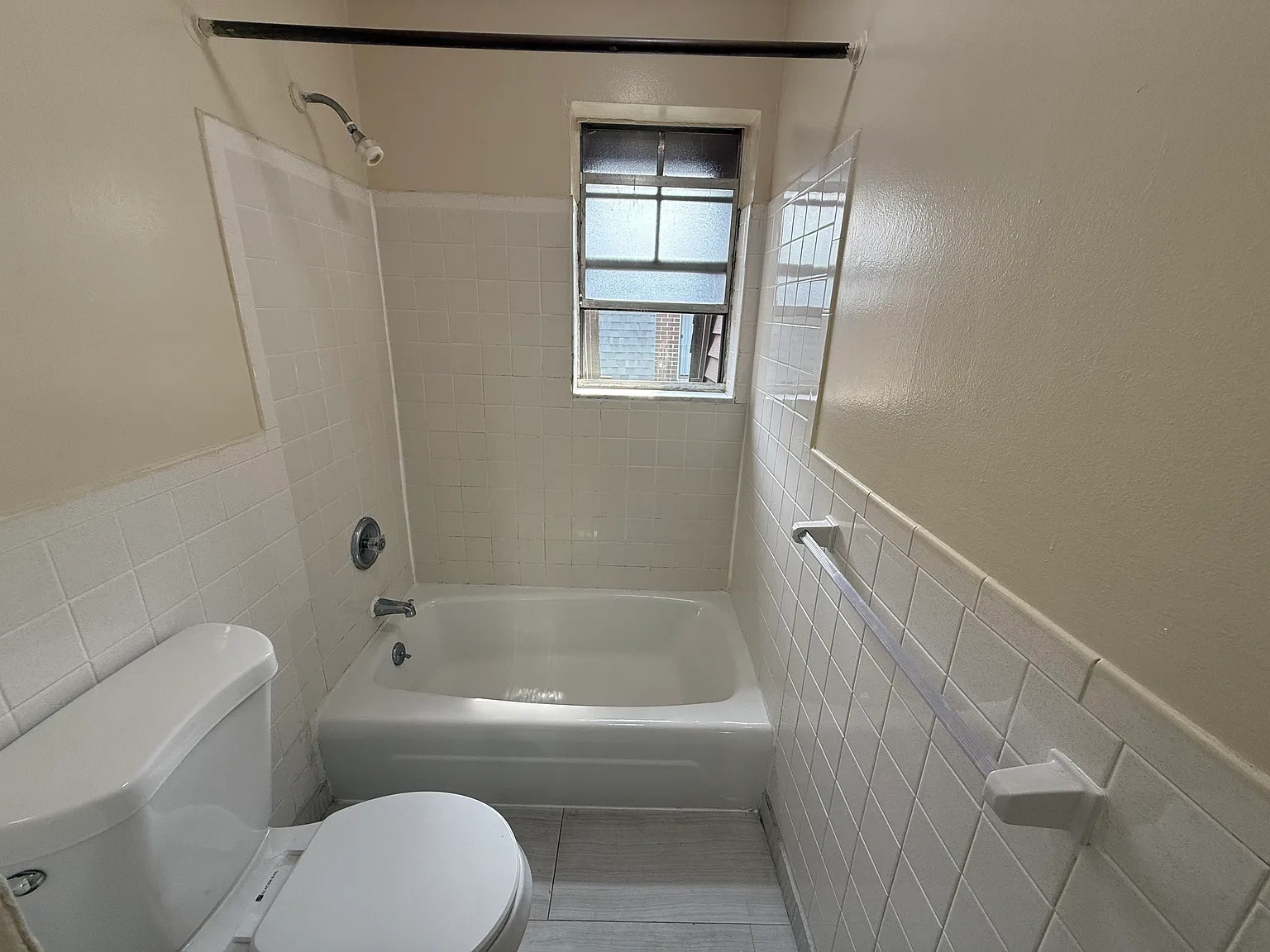 Brookdale Apartments – photo 1