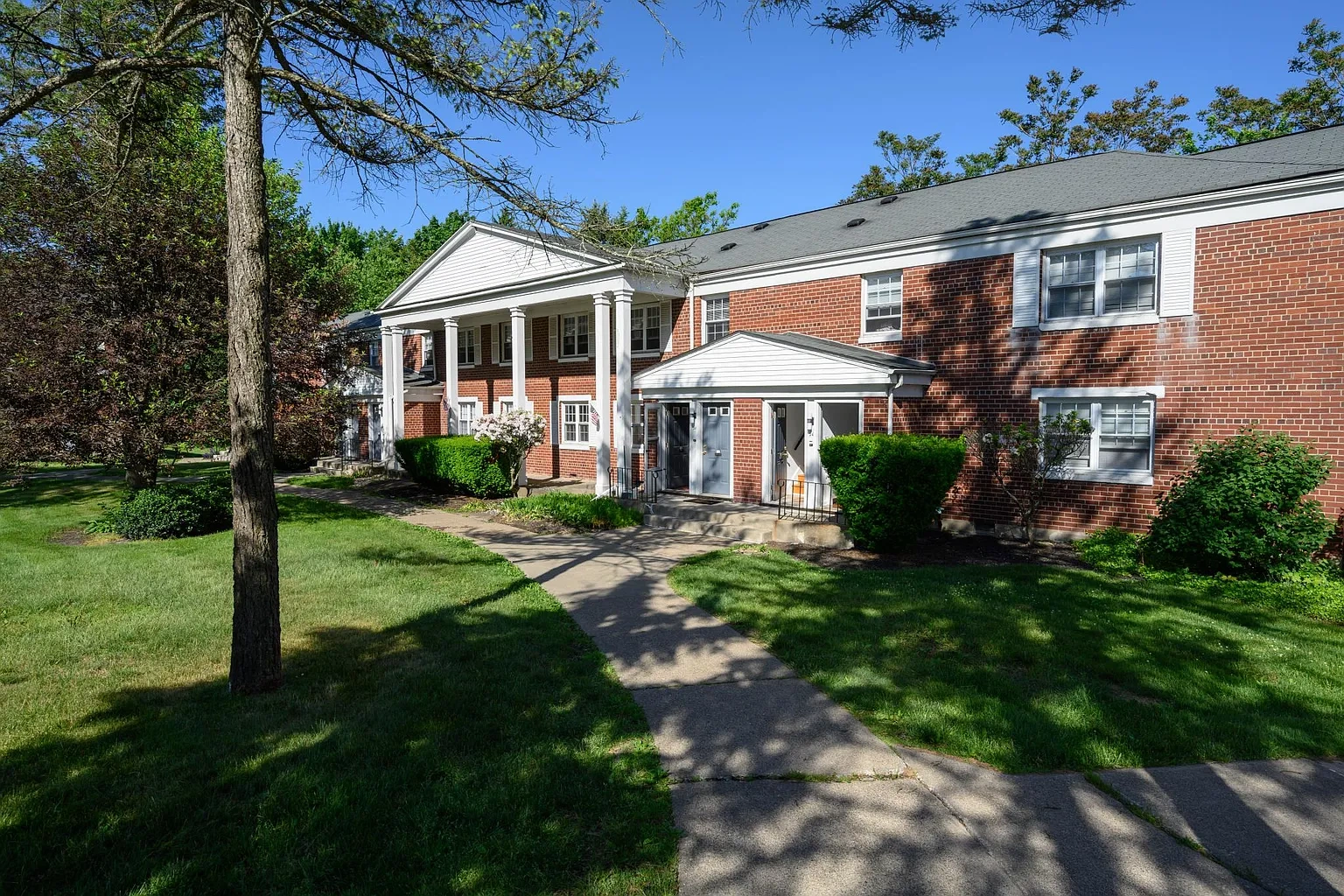 Oakmont Park Apartments – photo 3