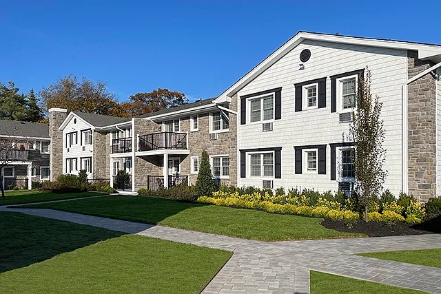 Fairfield Townhouses At Massapequa – photo 4