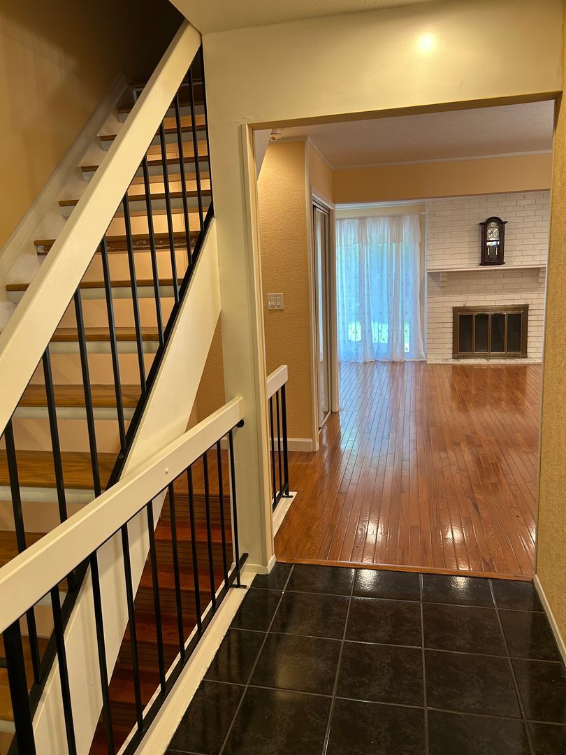 4456 Donna Dr – photo 5