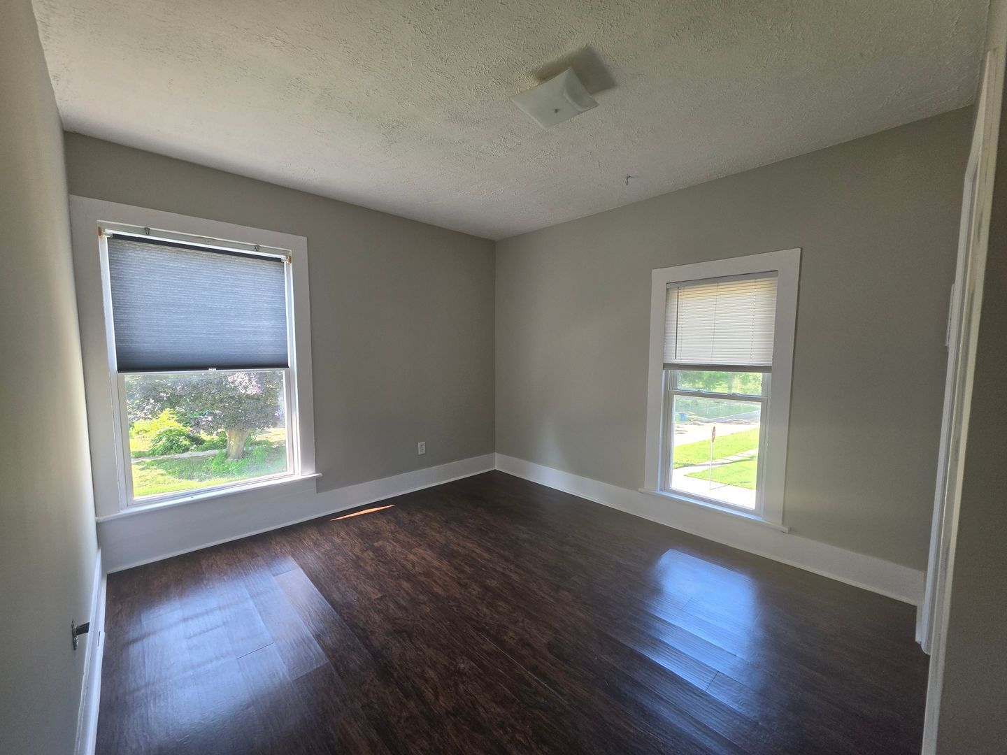 245 Cherry St unit 245 1/2 Upstairs Unit – photo 5