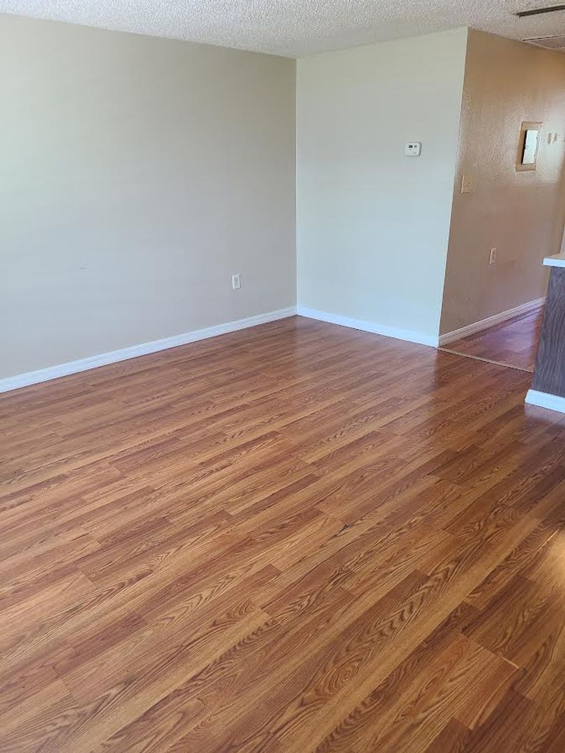 4809 Grand Blvd unit 5 - Grand Professional Center – photo 1