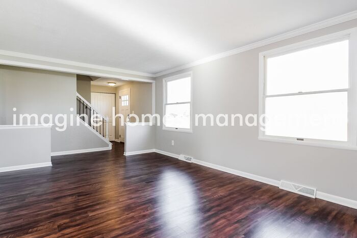 1960 Stoney Hill Dr – photo 3