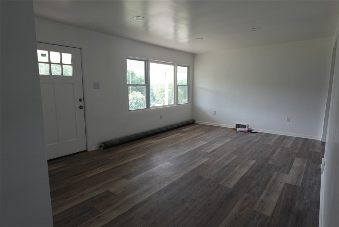 2870 Patterson Dr – photo 4