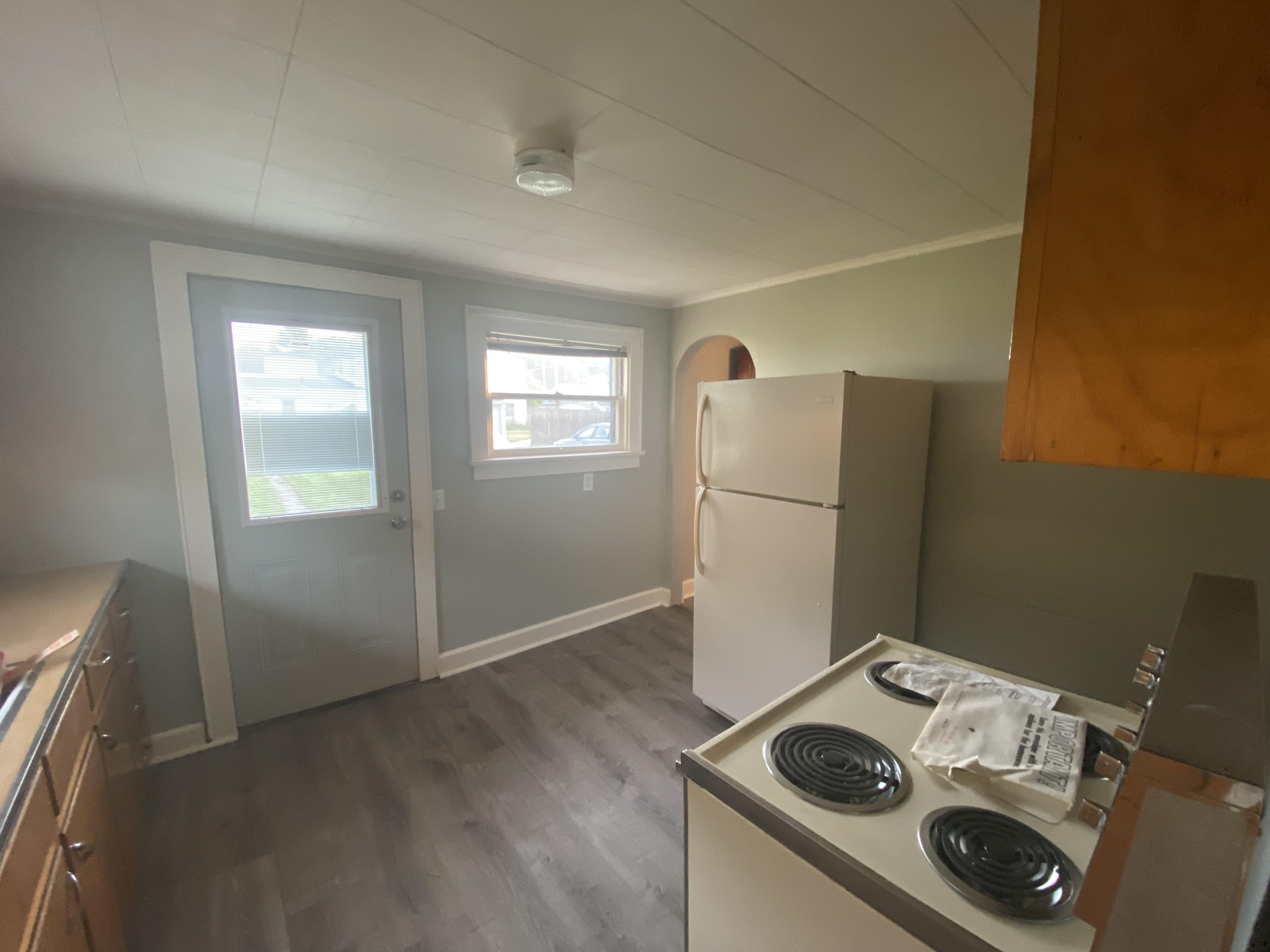 359 E Ohio Ave – photo 1