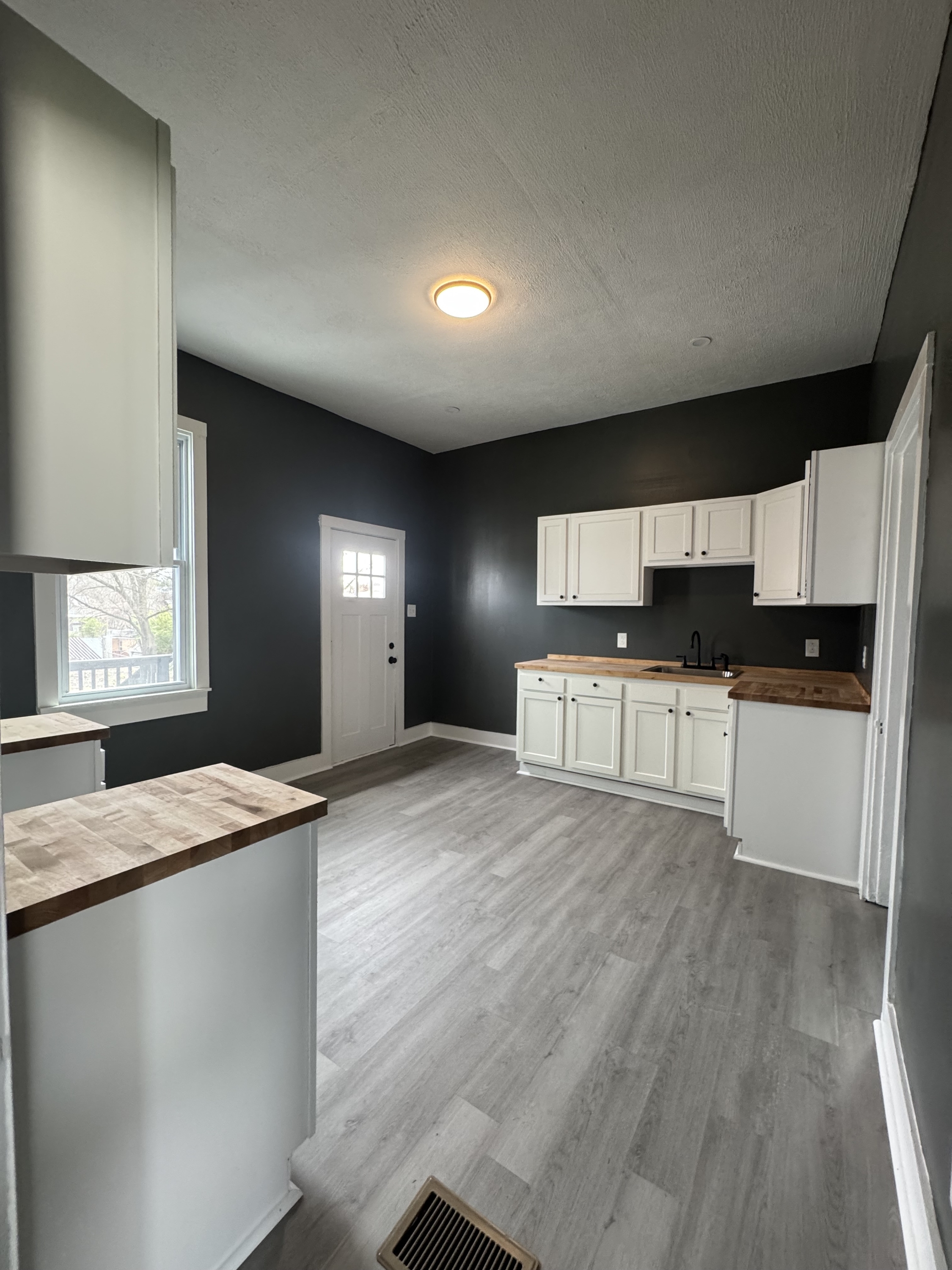 3200 Brunot Ave unit 1 – photo 5