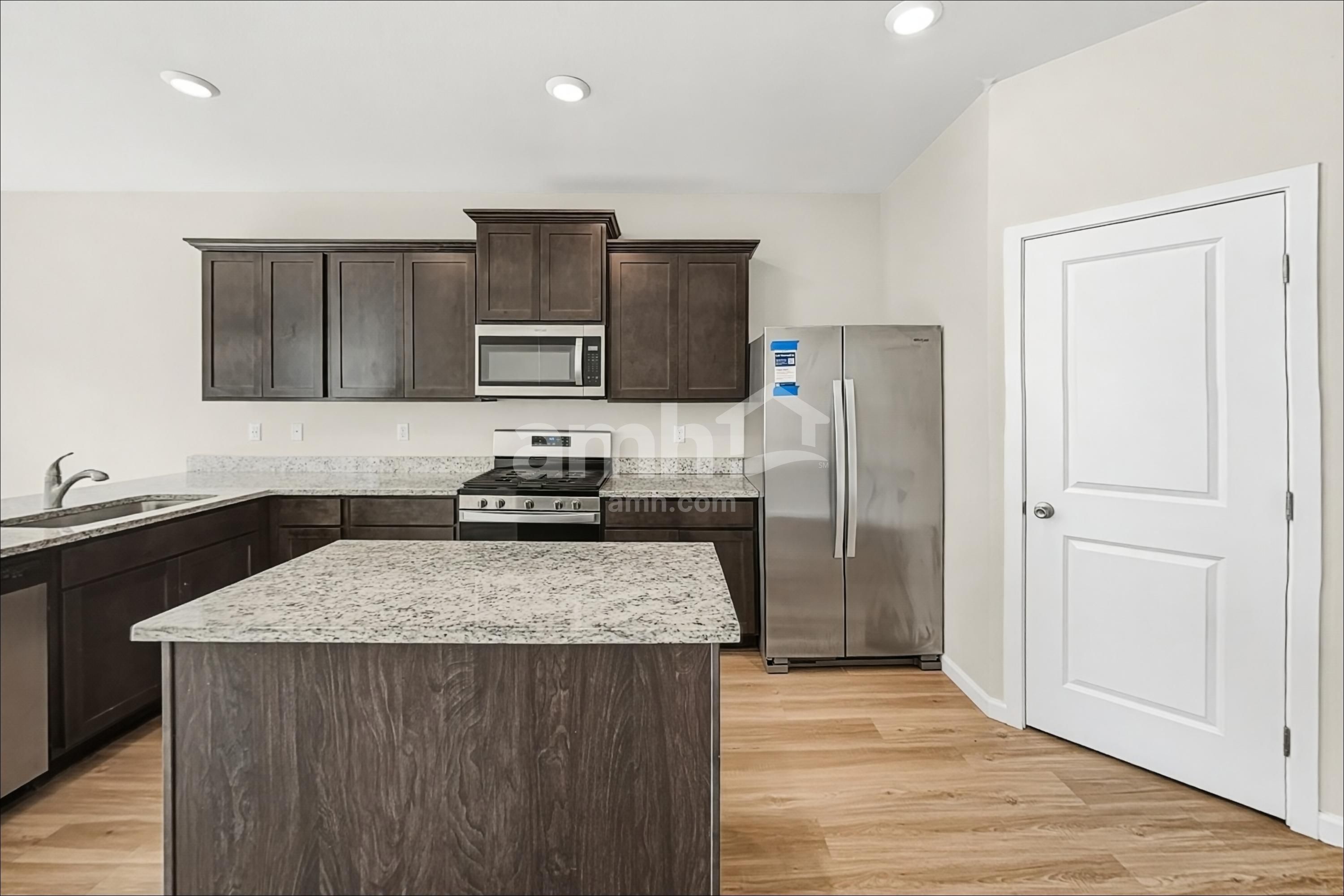 1215 W 17th Ave – photo 3