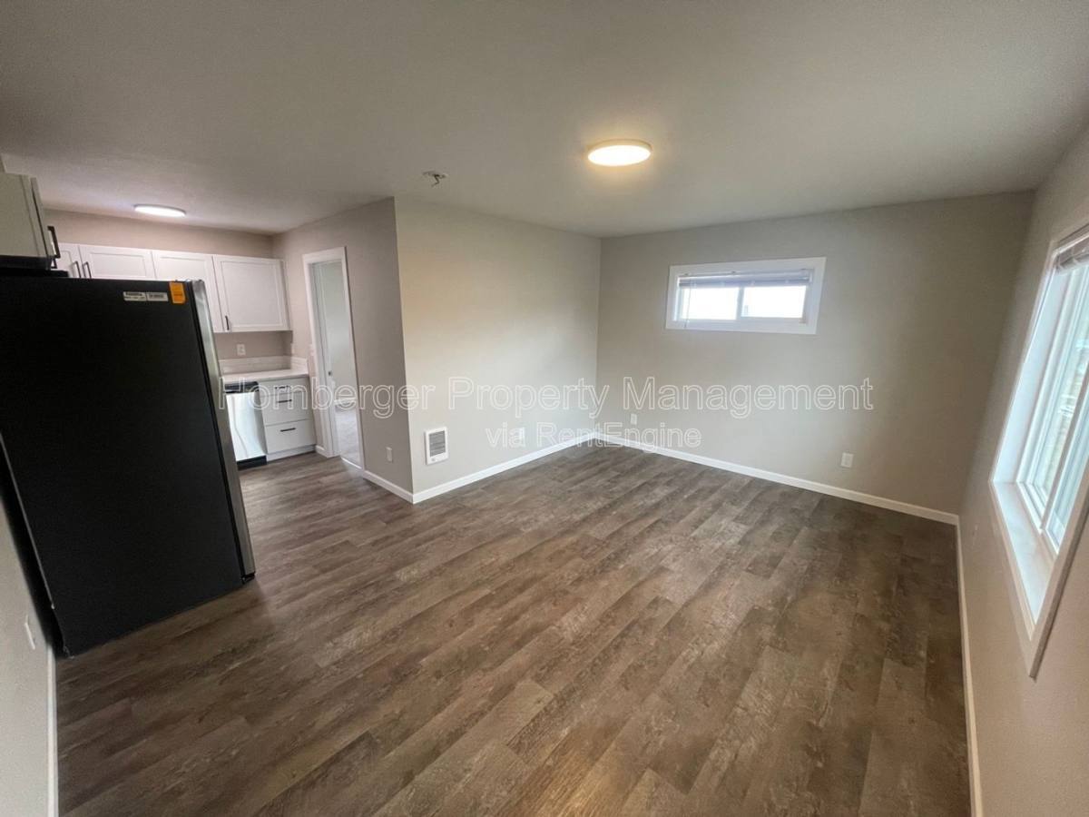 205 S Elizabeth Rd unit 5 – photo 4