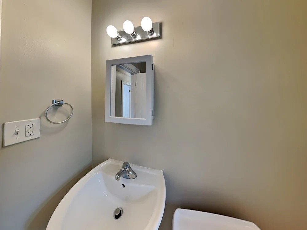1637 N Nashville Ave – photo 5