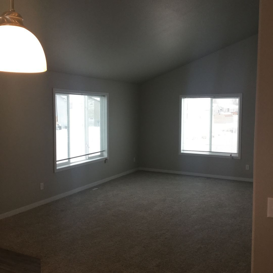 1267 5th St NW – photo 4