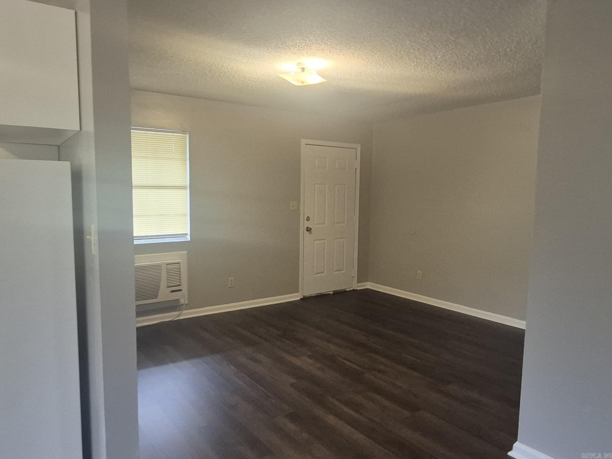 2710 S Taft St – photo 3