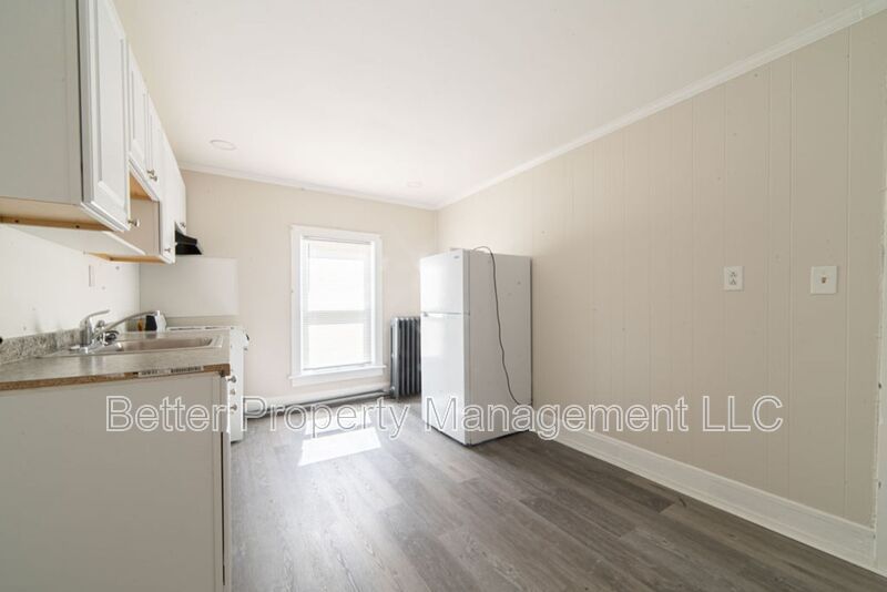 414 W Park Ave unit 4 – photo 2