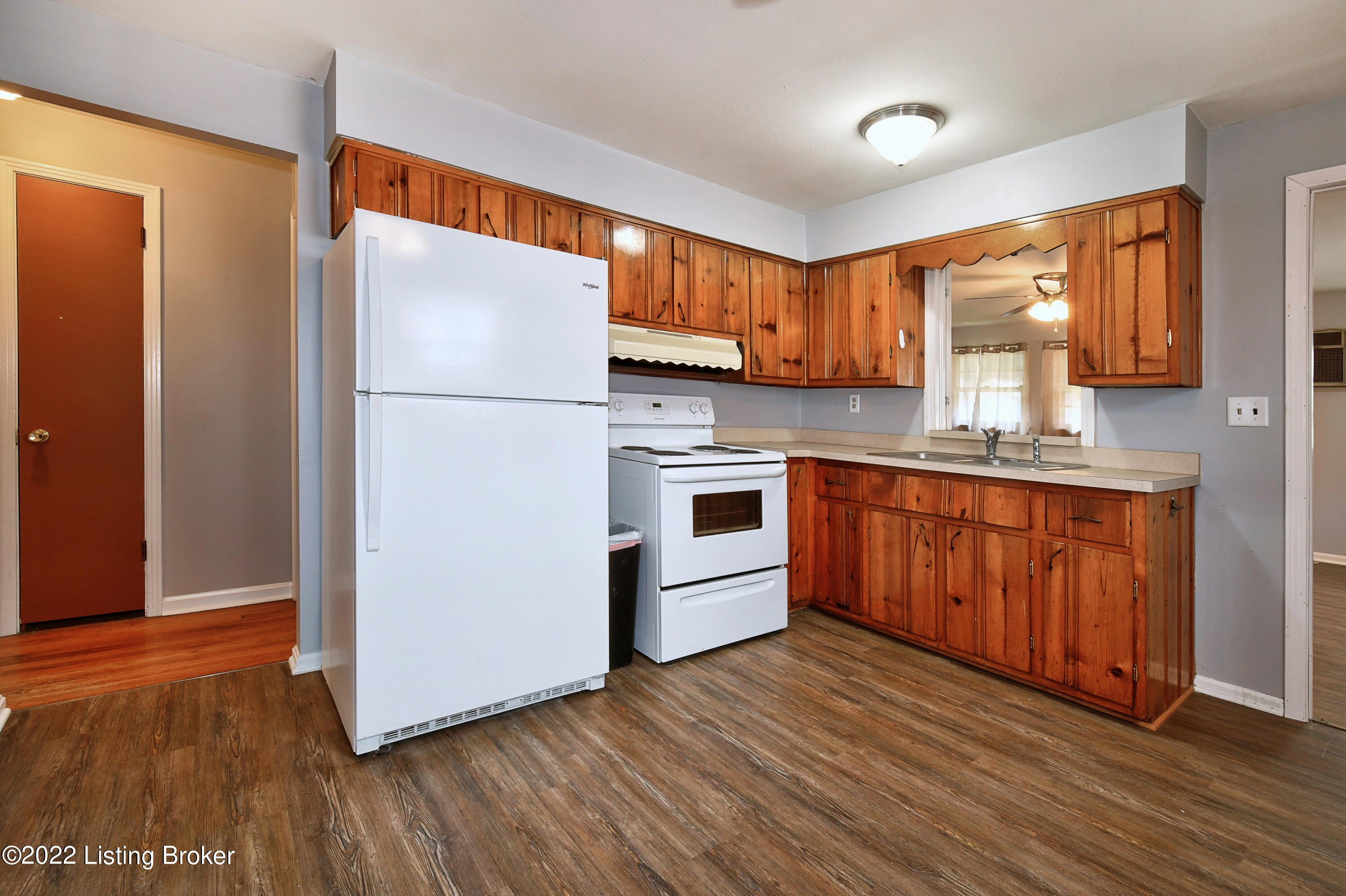 618 Maylawn Ave – photo 3