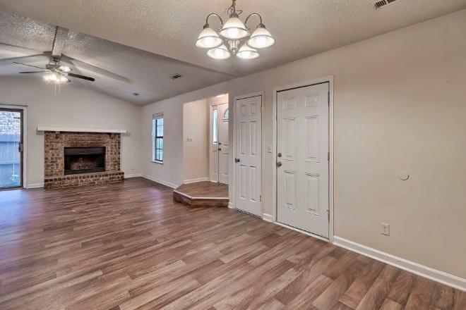 1398 S University Dr – photo 4