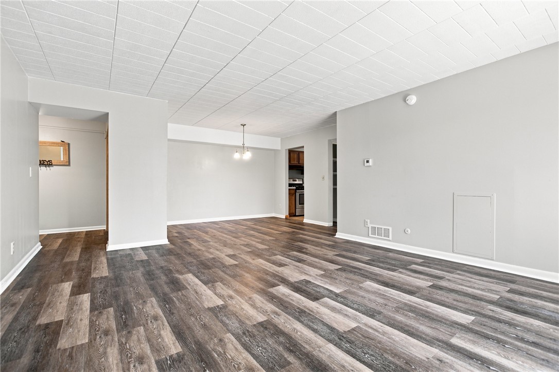 533 Forest Green Dr – photo 5