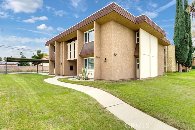 11119 Poplar St unit D – photo 1