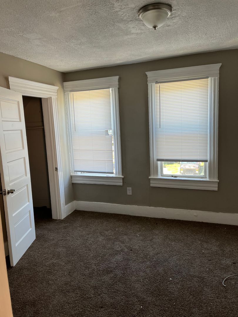 579 E 99th St – photo 2