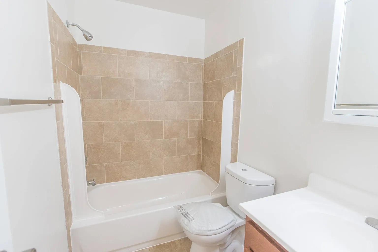 Middle River Townhomes – photo 1