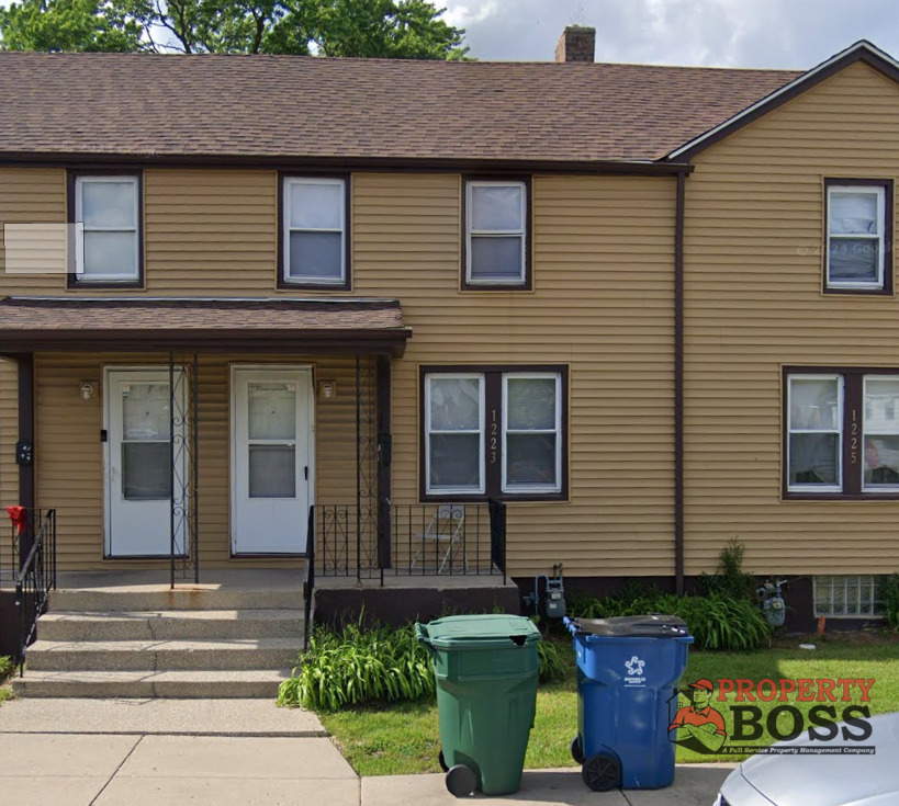 1223 Lyons St unit 1 – photo 2