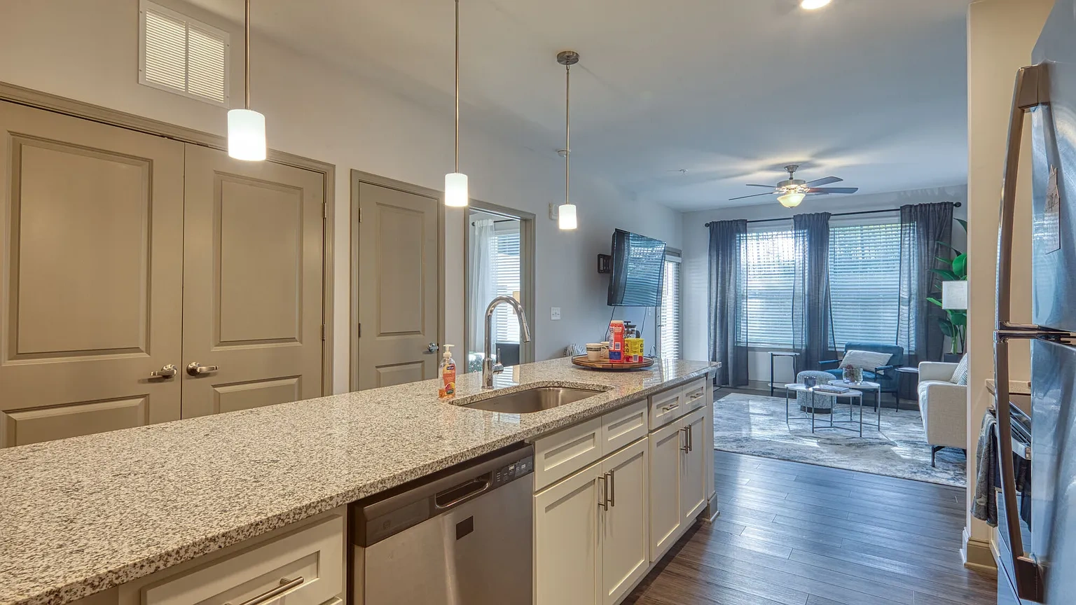 The View at Blue Ridge Commons – photo 1