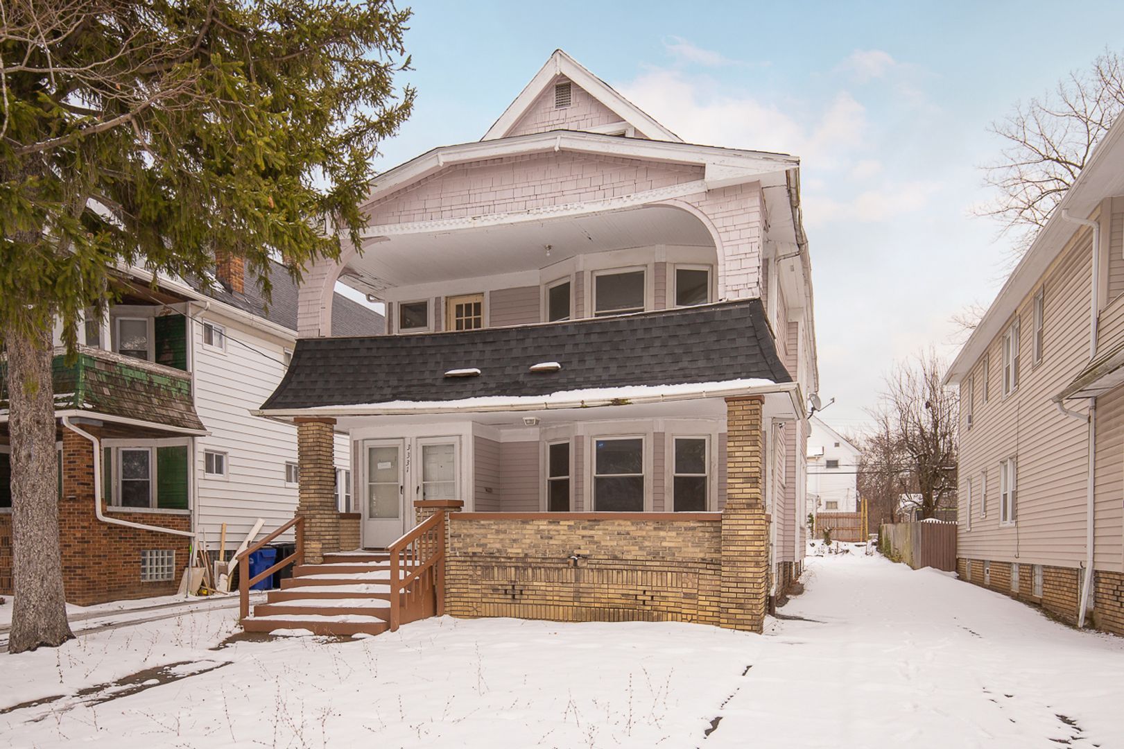3331 E 140th St unit 3331 E140th Unit 1 – photo 1