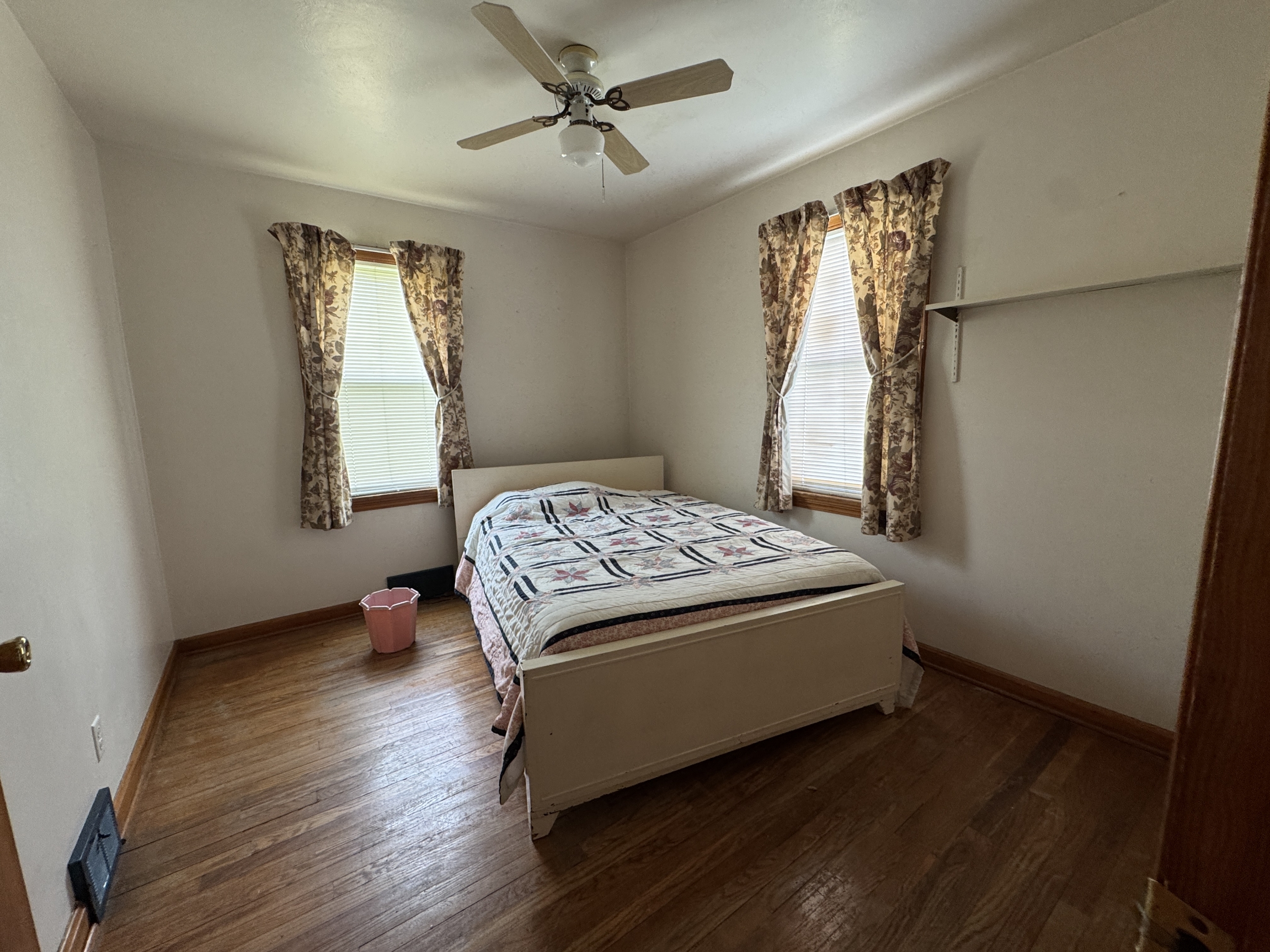 241 Helena Dr – photo 3