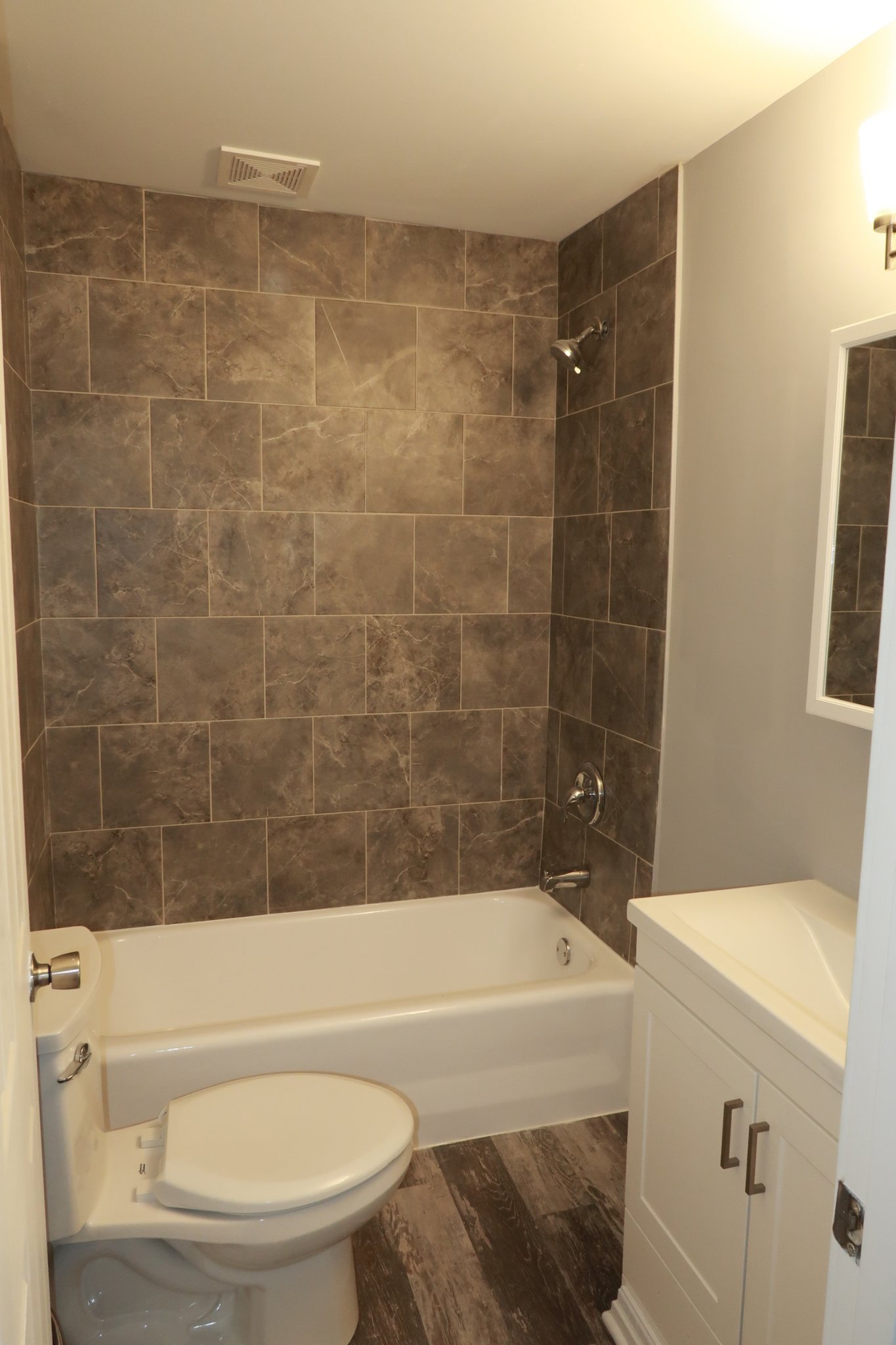 819 49th St unit 1 – photo 3
