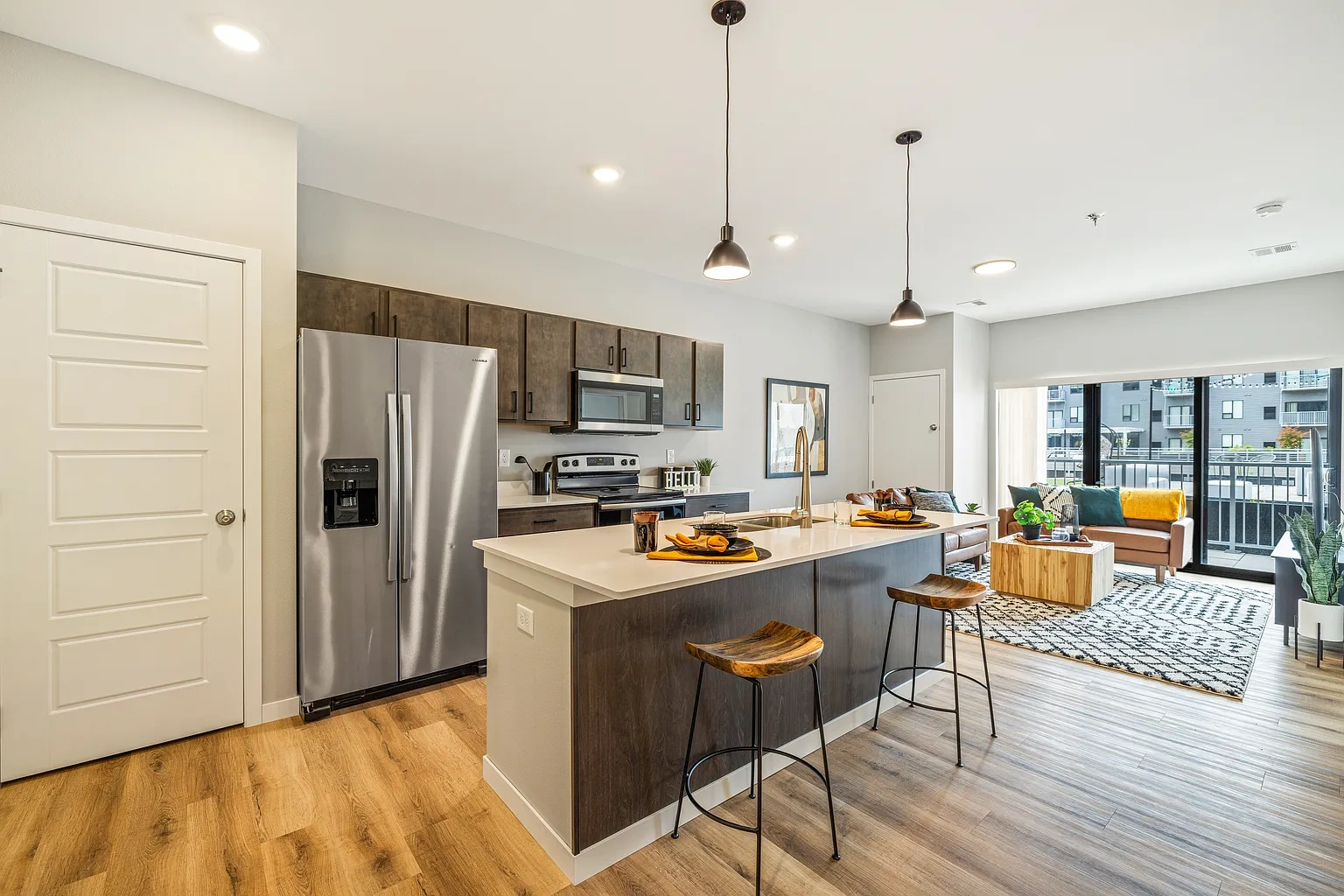 EagleRidge Plaza Residences – photo 3