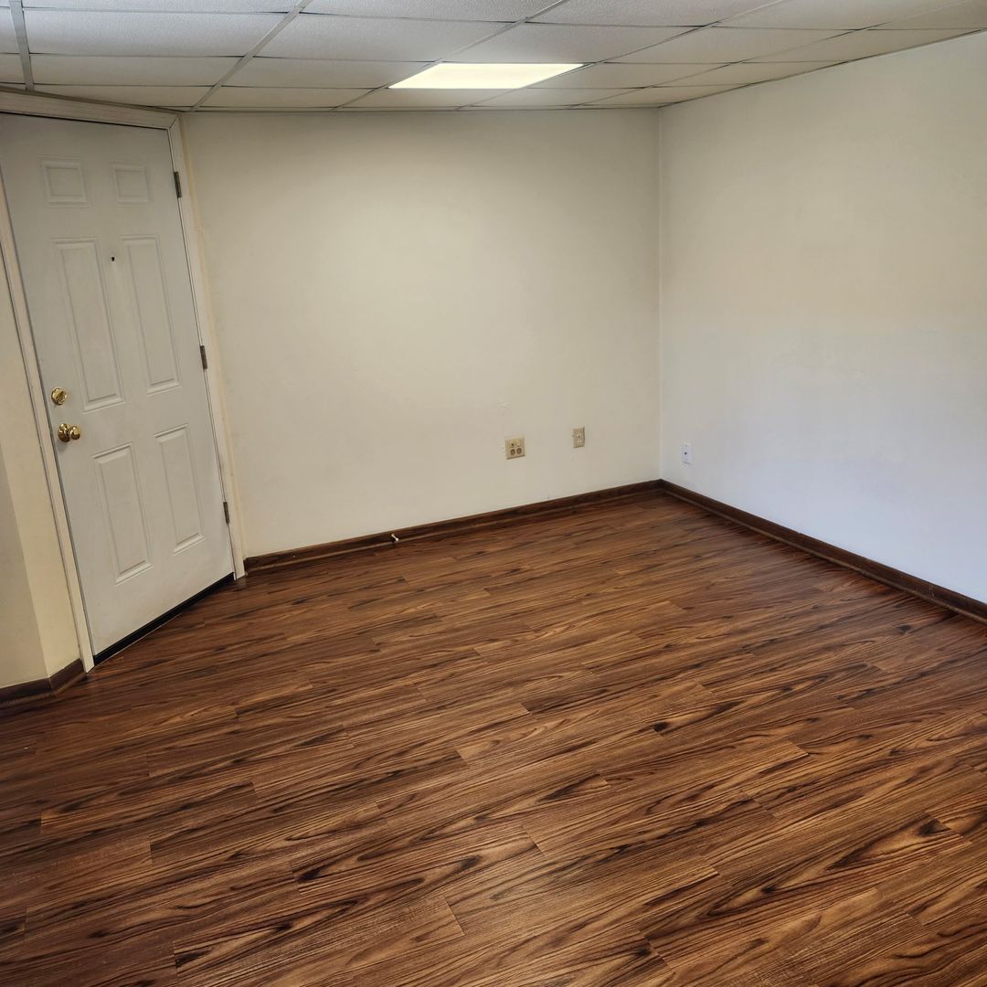 300 E Spring St unit D – photo 5