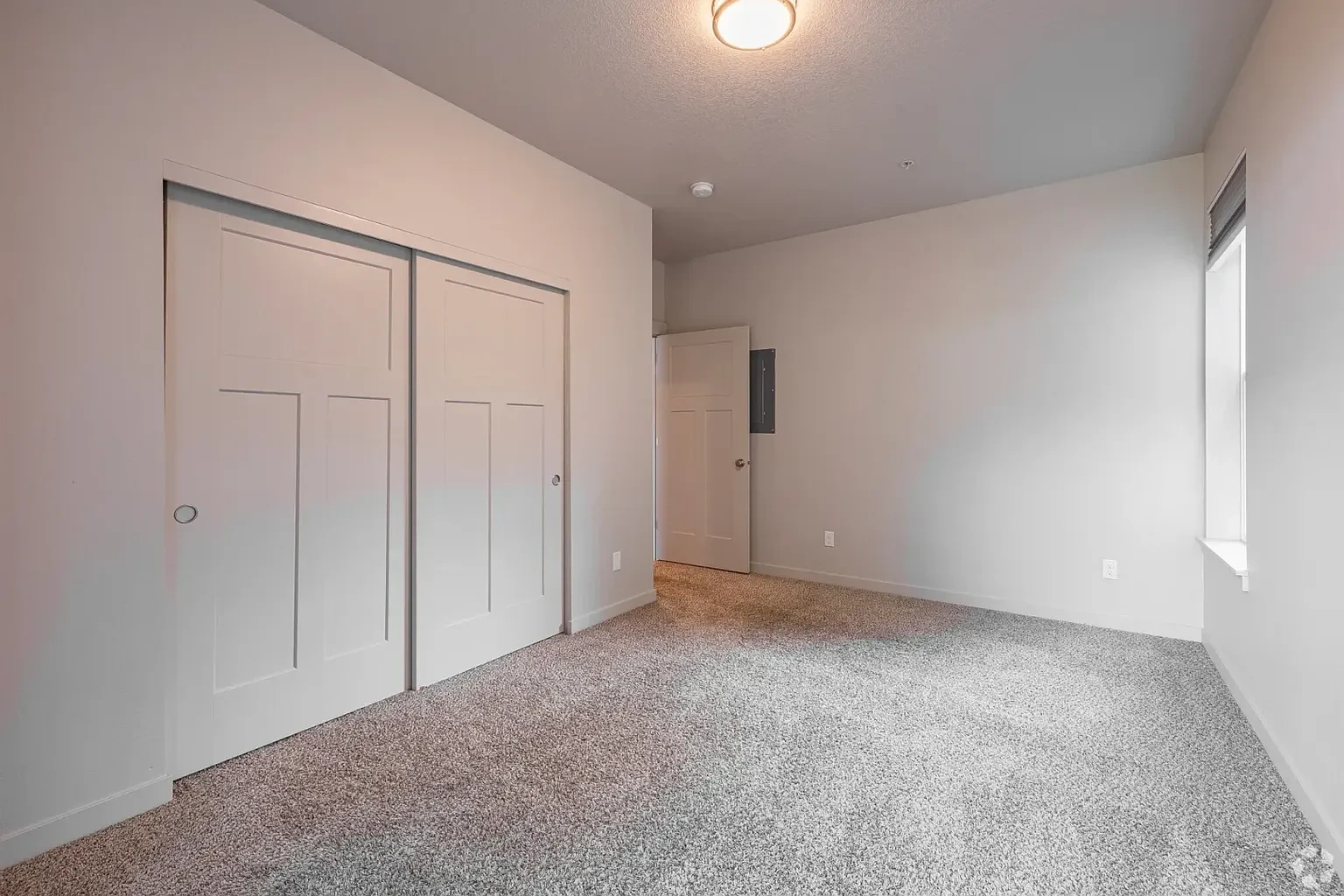 1376-01 Doug Fir Apartments – photo 4