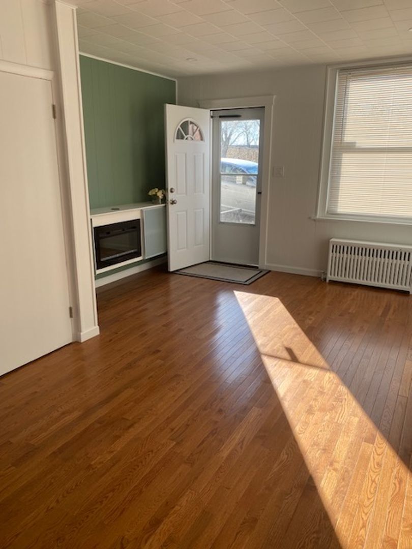 535 S 10th St – photo 2