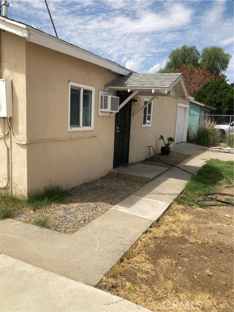16859 Fairfax St – photo 3
